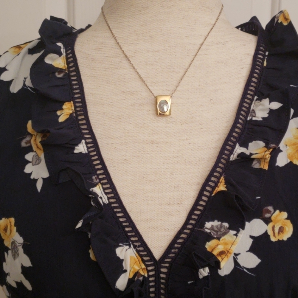 J by J.O.A Floral Open Back Crop Top - Picture 3 of 8